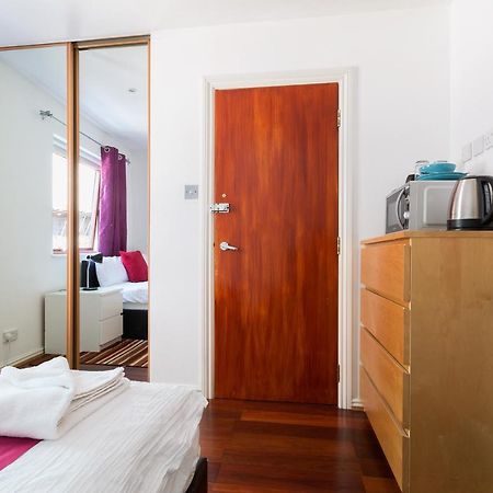 Ferienwohnung Centra Wharf London Exterior foto