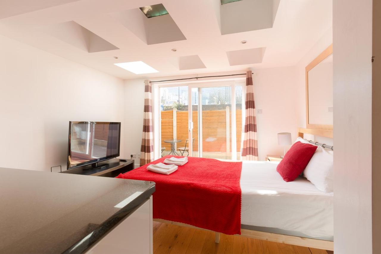 Ferienwohnung Centra Wharf London Exterior foto